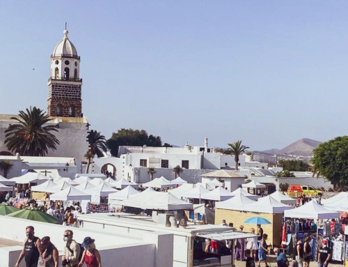 Un mercadillo de Teguise más moderno y sencillo